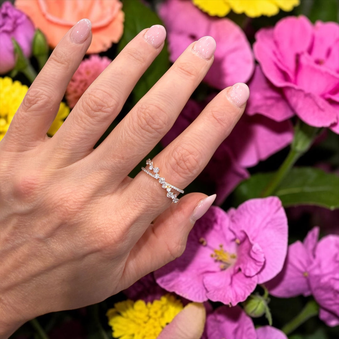 DIAMOND CROSSOVER RING