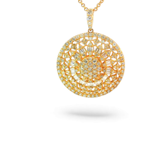 Medallion diamond 14K Yellow Gold Necklace