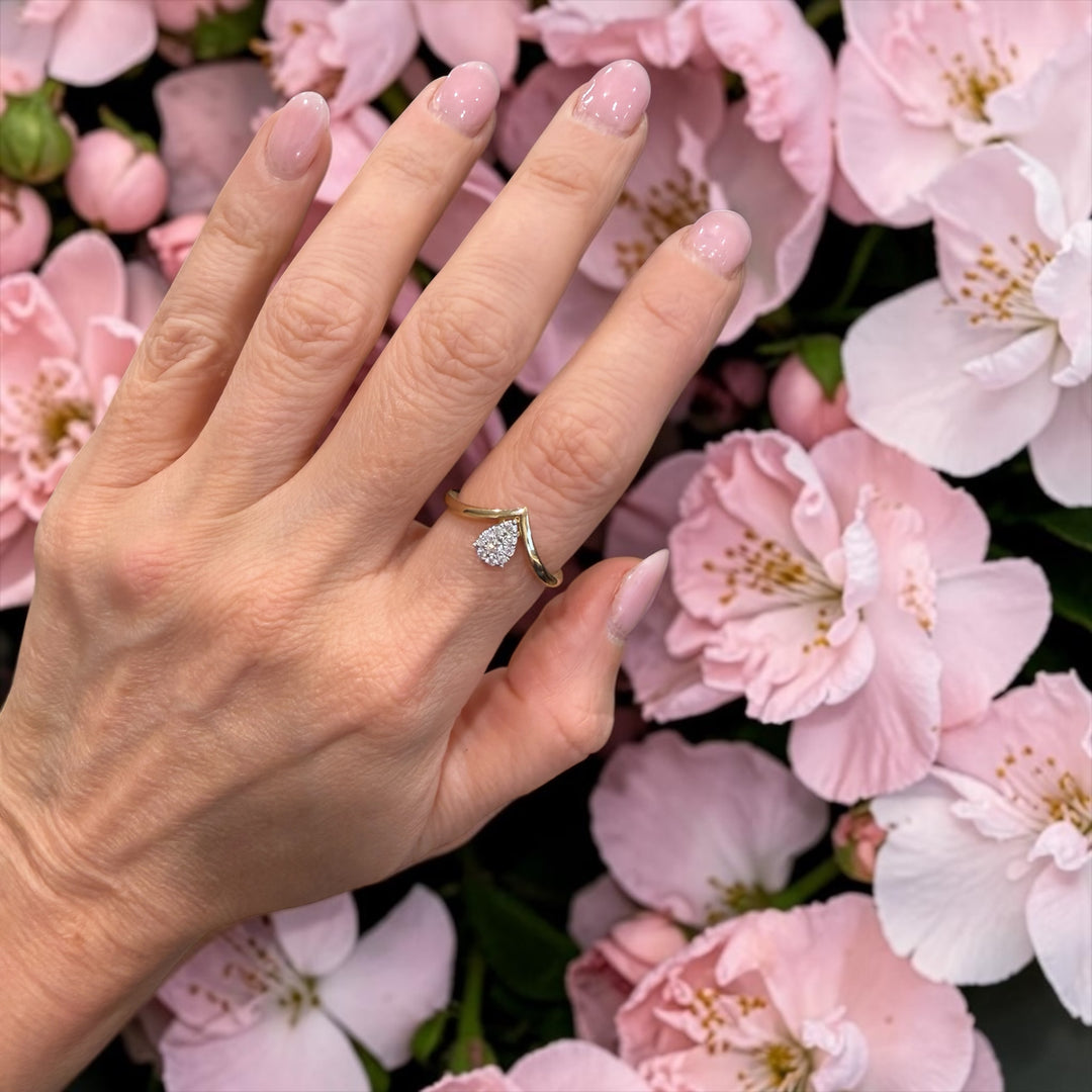 PEAR SHAPE DIAMOND RING