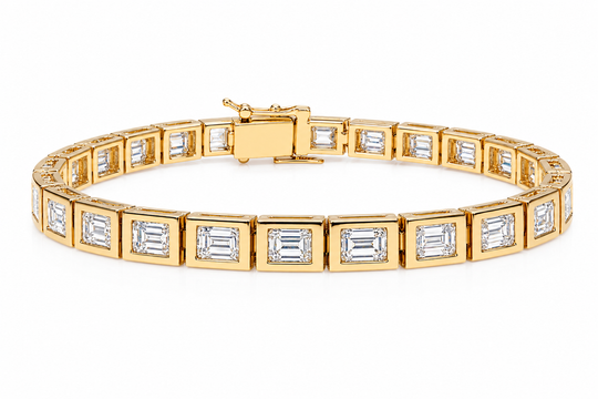 Bezel Emerald Cut Tennis Bracelet in Yellow Gold