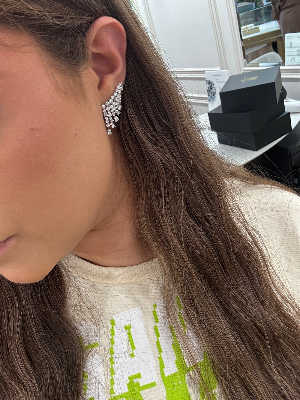 Fan Diamond Crawlers Earrings
