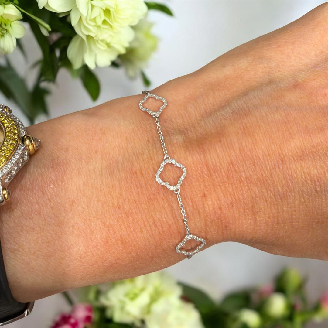 Diamond open clover bracelet